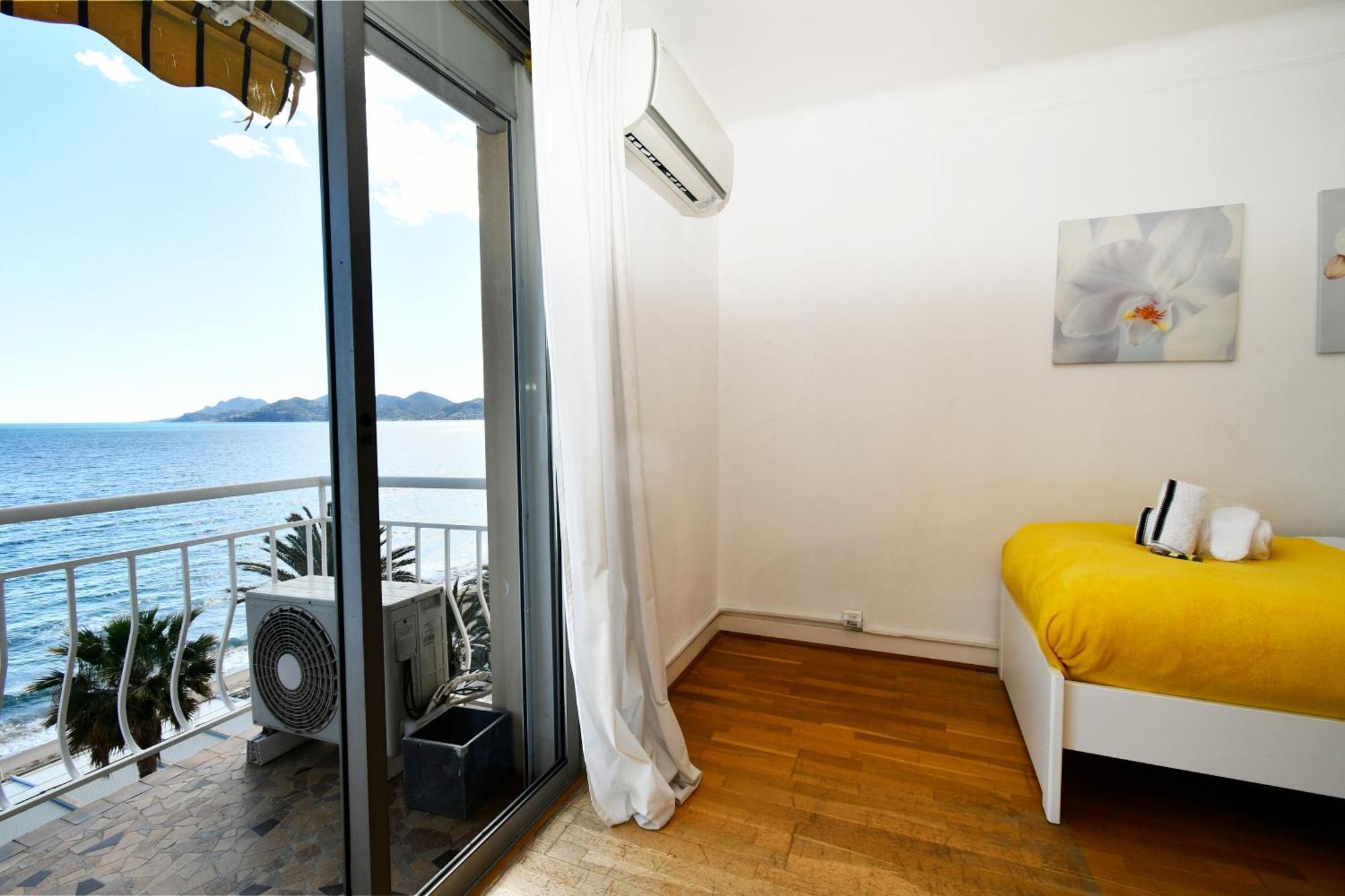 Plage Du Midi- Vue Sur Mer Standing Presta Cannes Esterno foto